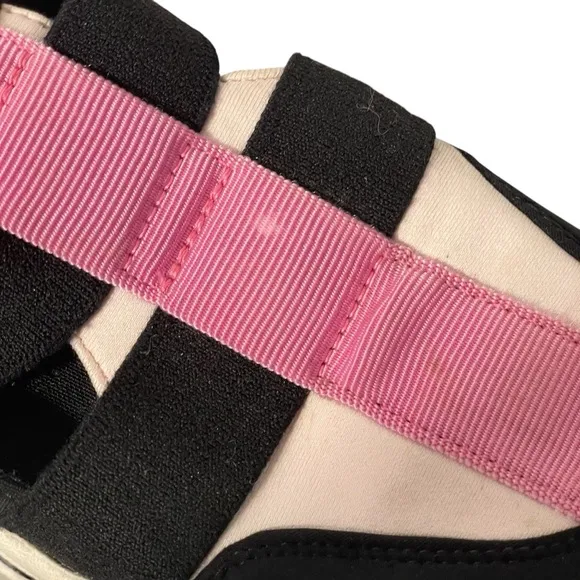 Ugg Australia Womens Gladiator Runner Black Pink Teal Shoe Sneakers Sz 6.5