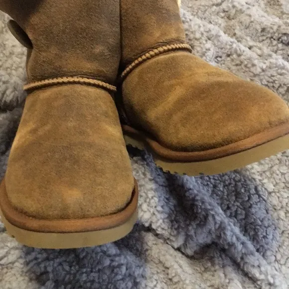 UGG Bailey Button boots