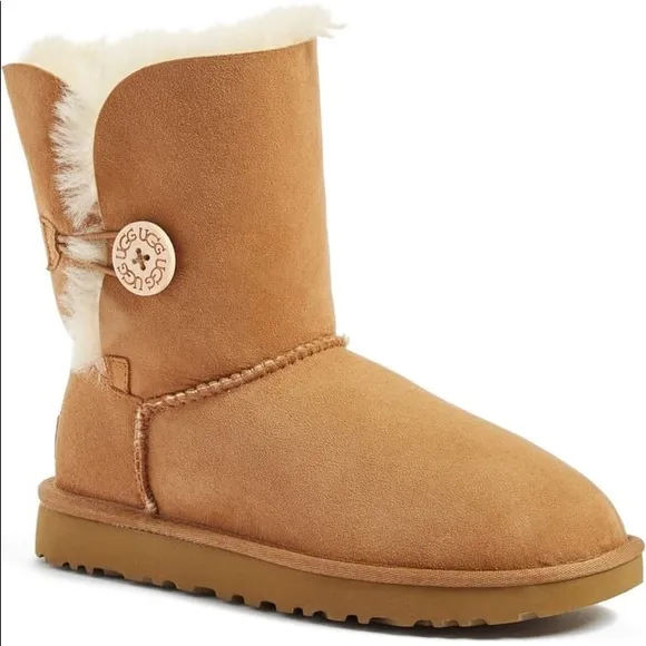 UGG Bailey Button boots