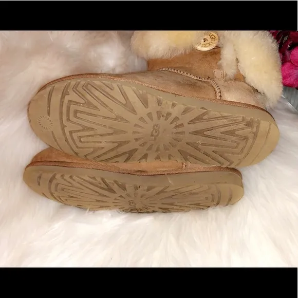 UGG Bailey Button Chestnut Boots