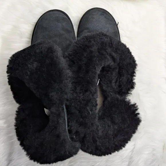Ugg Bailey Button II  Women's Size 10 Black Suede Fur Lined Warm Boots