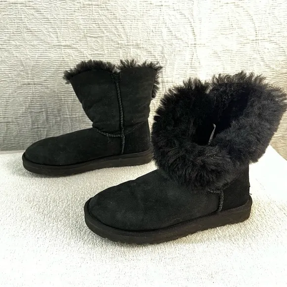 Ugg Bailey Button Sheepskin Boots Womens 7 Suede outer Wool Shearling lined boot