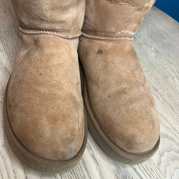 UGG Bailey Button Triplet Fur Lined Suede Classic Tall Boots Chestnut Women’s 11