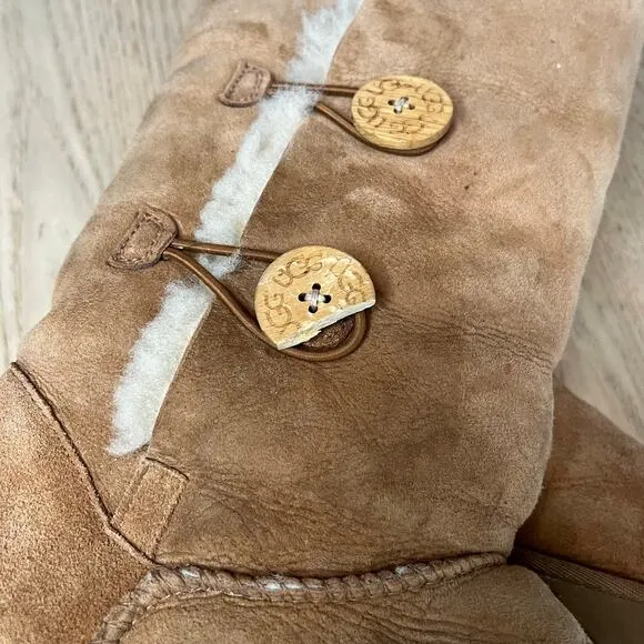 UGG Bailey Button Triplet Fur Lined Suede Classic Tall Boots Chestnut Women’s 11