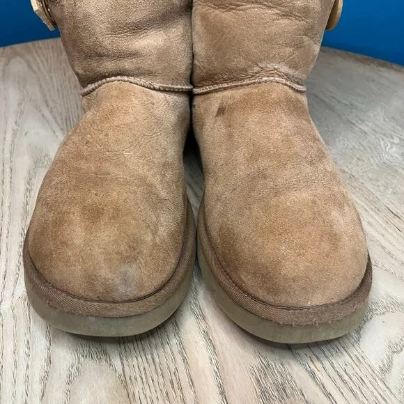 UGG Bailey Button Triplet Fur Lined Suede Classic Tall Boots Chestnut Women’s 11