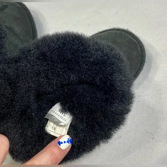 UGG Black ARIELLE BAILEY FUR BOW SUEDE SHEEPSKIN BOOTS S/N 1017703T