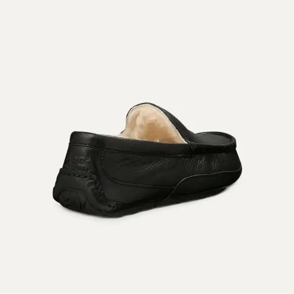 UGG Black Ascot Slipper Slip-On Loafers with Leather Finish