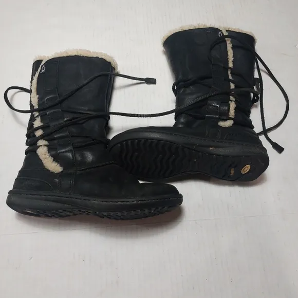 UGG Black Catalina Leather Sheepskin Lace-up Boots Size 7