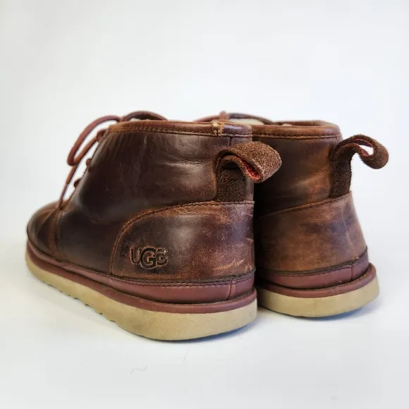 UGG Boots Mens‎ Size 11 Neumel Lined Brown Leather Chukka Lace Up Boots Western