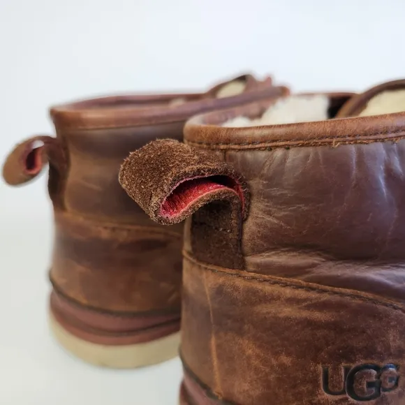 UGG Boots Mens‎ Size 11 Neumel Lined Brown Leather Chukka Lace Up Boots Western