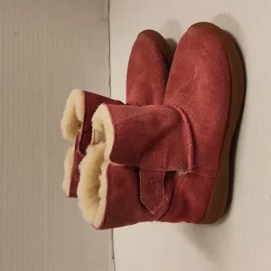 UGG boots pink faux fur lined size 10