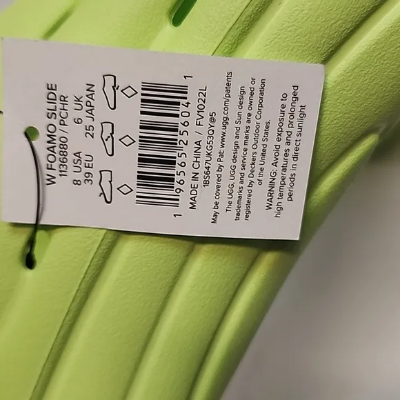 UGG Bright Green Foam Slides Size 8 NWT