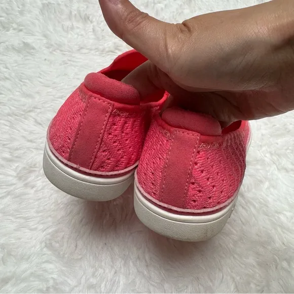 UGG Caplan Pink Mesh Slip On Sneakers Size 5.5