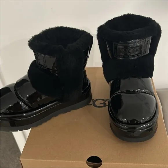 UGG Chillapeak patent leather Fur Boots 6