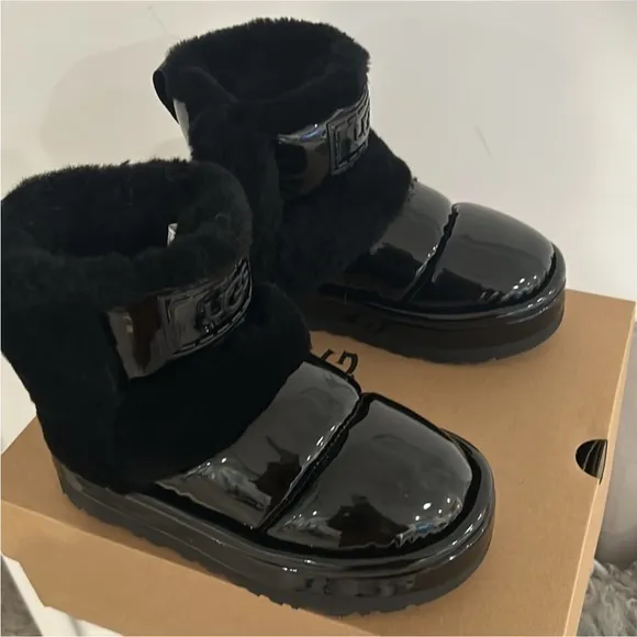 UGG Chillapeak patent leather Fur Boots 6