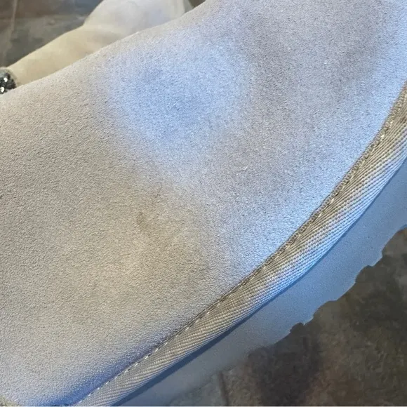 UGG Classic Sequin Stars boots, gray suede, fur lined, size 8, comfy