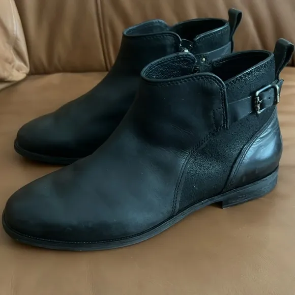UGG® Demi Boots for Women/Black/Size 8