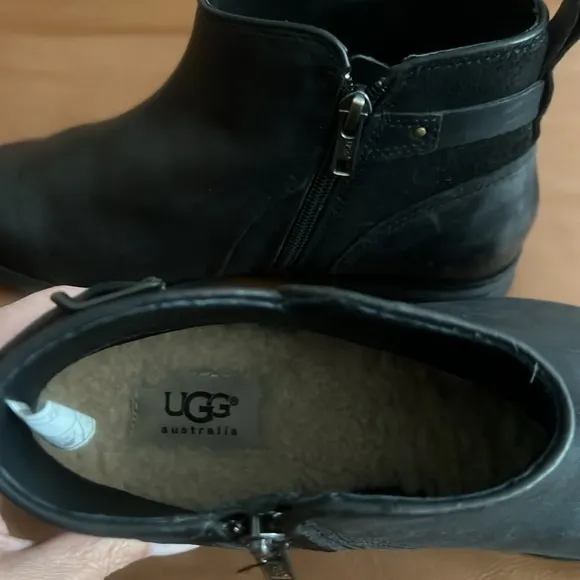 UGG® Demi Boots for Women/Black/Size 8