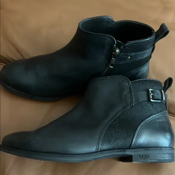 UGG® Demi Boots for Women/Black/Size 8