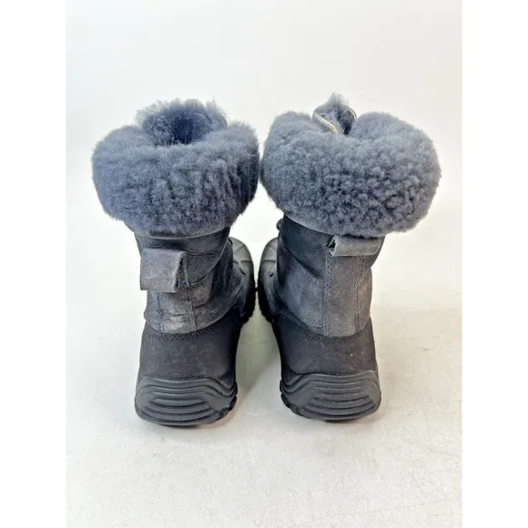 UGG F10011I Women's Adirondack Slate Suede Boots Size 8 Sheepskin Waterproof