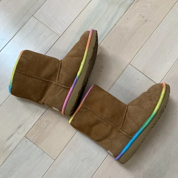 Ugg girls brown rainbow shearling sheepskin fur lined suede leather boots