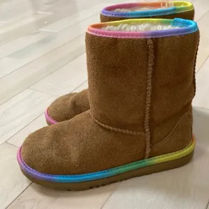 Ugg girls brown rainbow shearling sheepskin fur lined suede leather boots