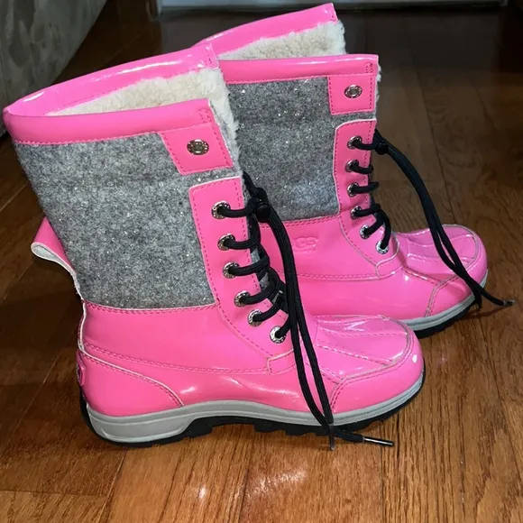 Ugg Girls Pink Australian Butte ll Patent Sparkle Boots size 2