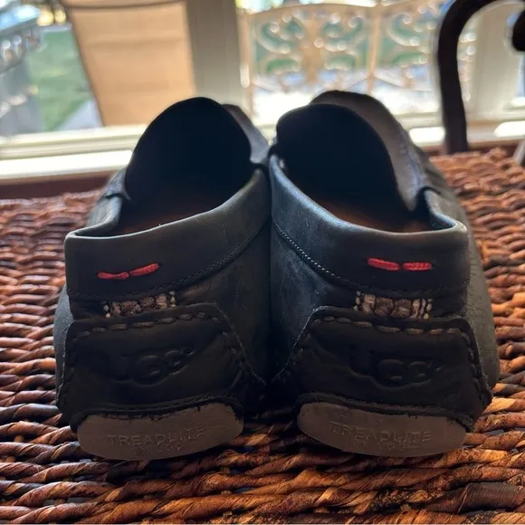 UGG Henrick Loafers Slip on Moccasins Black Size 10.5 Men's 1017317 Leather