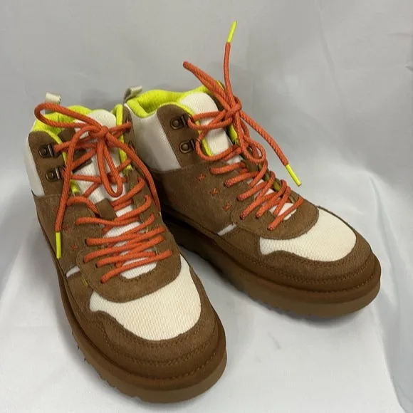 UGG Highland Hi Heritage Sneaker Boot Chestnut Size 8 NWOB