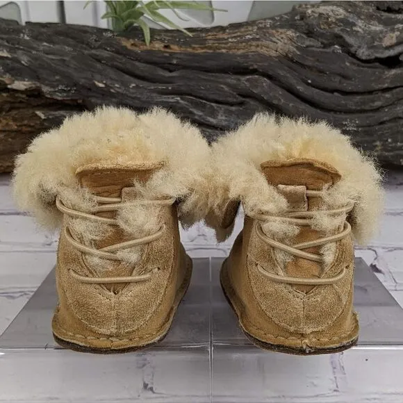 Ugg Infants Boo Crib Fur Boots - Style 5206 - Size Small