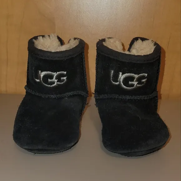 UGG Jesse ll Boots Light Soft Rubber Sole 2/3