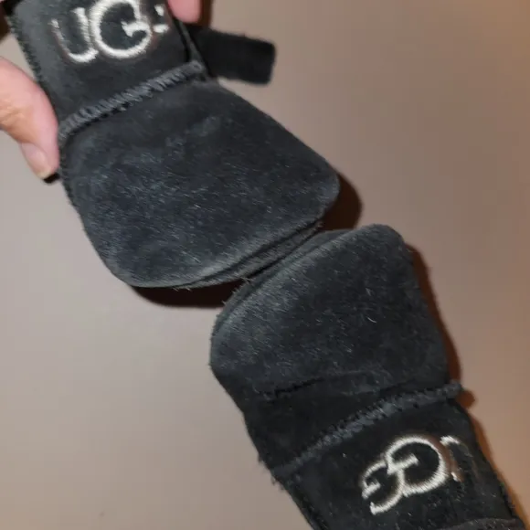 UGG Jesse ll Boots Light Soft Rubber Sole 2/3