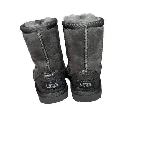 UGG Kid’s Classic Water Resistant Boots Gray Size 7 Toddler