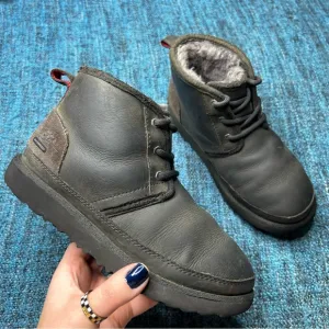 UGG Kids Neumel 11 Waterproof Leather Lace Up Boots in Dark Brown