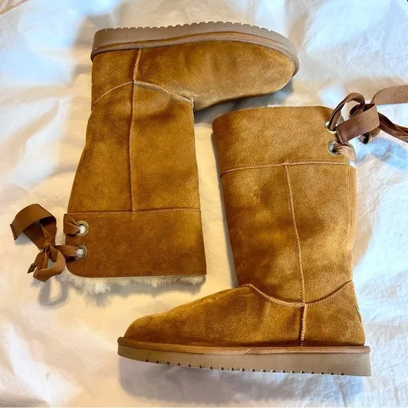 UGG KOOLABURRA Andrah Tall Suede Sheepskin Lined Bow Back Boots Camel Sz 10 NWOB
