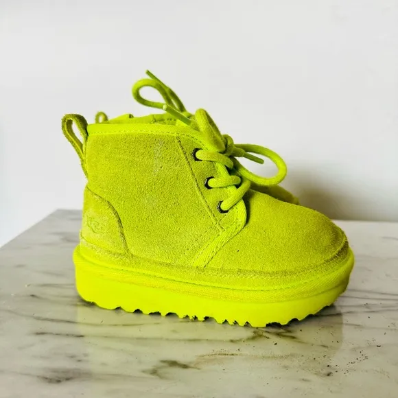 UGG lace up zipper side grinch Lime green toddler boots lined size 7