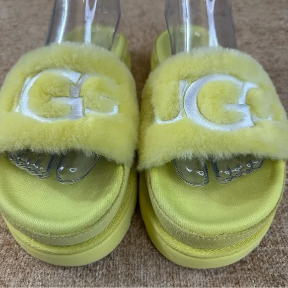 UGG Latin Fur Margarita Yellow Slides/Sandals Women’s Size 8