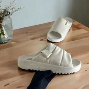 UGG Men’s Maxxer White 3M Thinsulate Slides Sandal