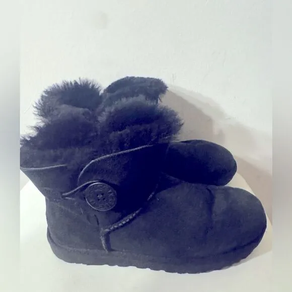 UGG Mini Bailey Button Sheepskin-Lined Suede Ankle Boots