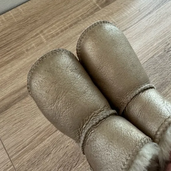 UGG Napa Baby Gold Metallic‎ Sherpa Lined Velcro Boots Booties