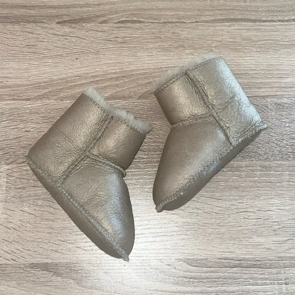 UGG Napa Baby Gold Metallic‎ Sherpa Lined Velcro Boots Booties