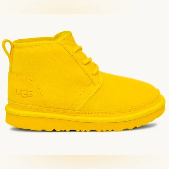 UGG NEUMEL II kids toddler boots shoe lace inner Sherpa lined treadlite size 6c