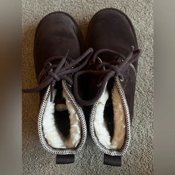 UGG Neumel II Tasman Youth size 2 Brown Boots