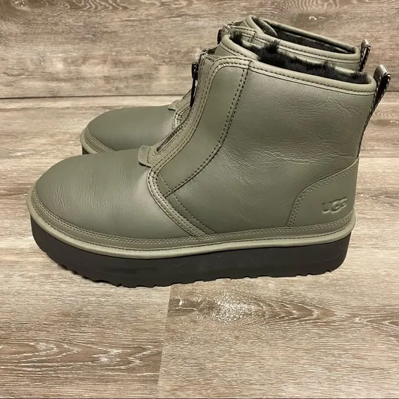 UGG | Neumel Platform Zip Chukka Boots In Ultra Matte Seaweed Size 11 NEW
