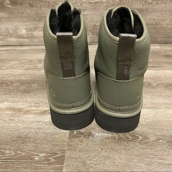 UGG | Neumel Platform Zip Chukka Boots In Ultra Matte Seaweed Size 11 NEW