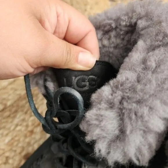 UGG Roseok Black Leather Waterproof Sherpa Treadlite Comfort Boots Outdoor 8 Men