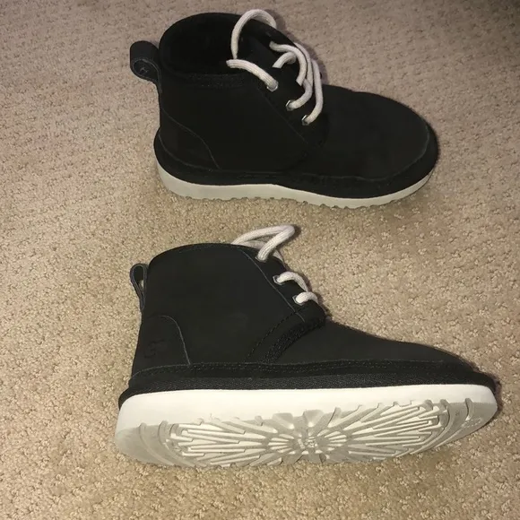 UGG T Neumel boots