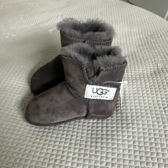 UGG Unisex Baby Infant Erin Suede Sheepskin Boots, Charcoal Color, Real Lamb Fur