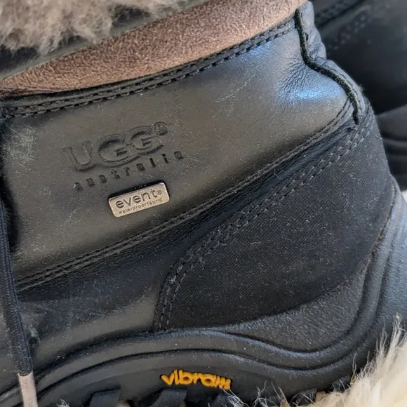 Ugg Vibram Fur Lined Boots