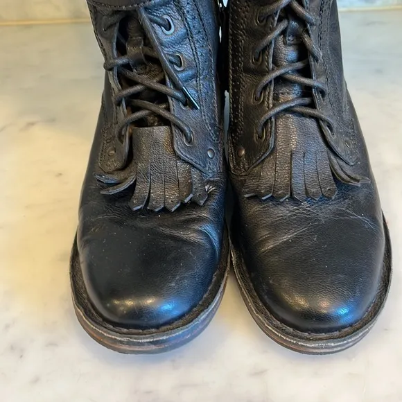 UGG Women's Jenna Military‎ Boots - Round Toe Sz 7